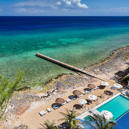 Cobalt Coast Resort West Bay 외부 사진