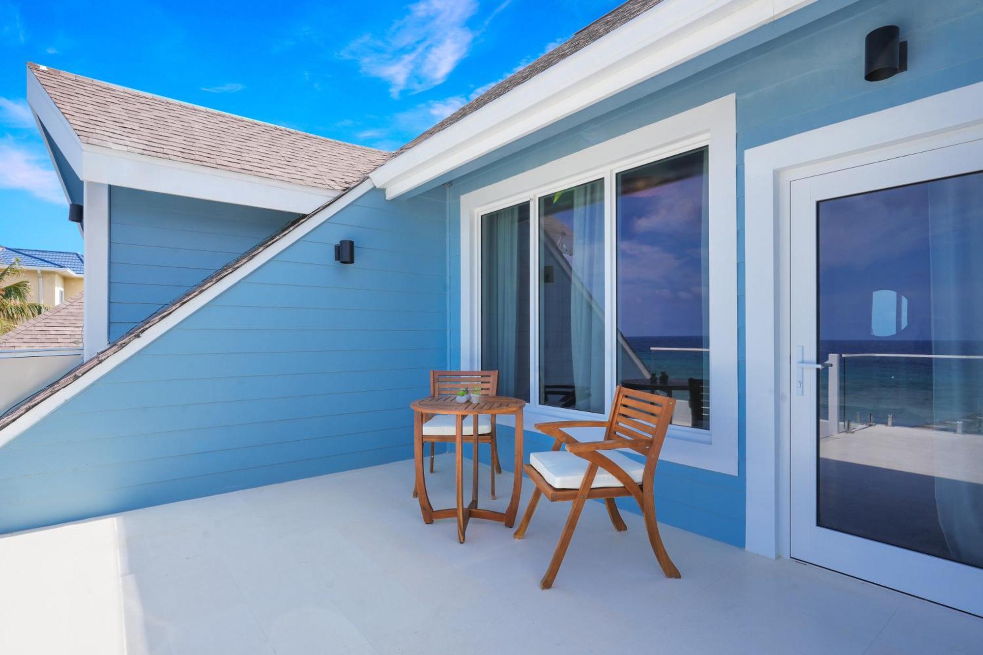 Cobalt Coast Resort West Bay 외부 사진