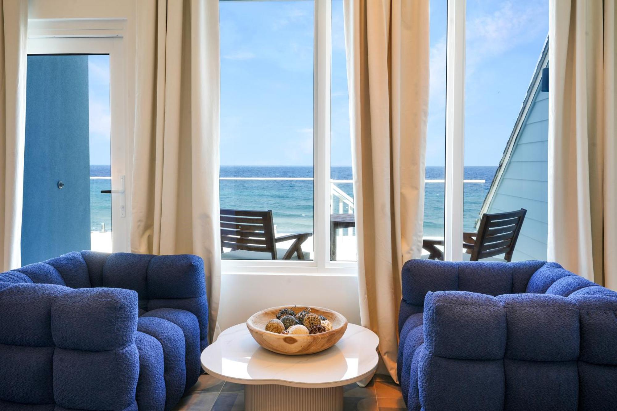 Cobalt Coast Resort West Bay 외부 사진