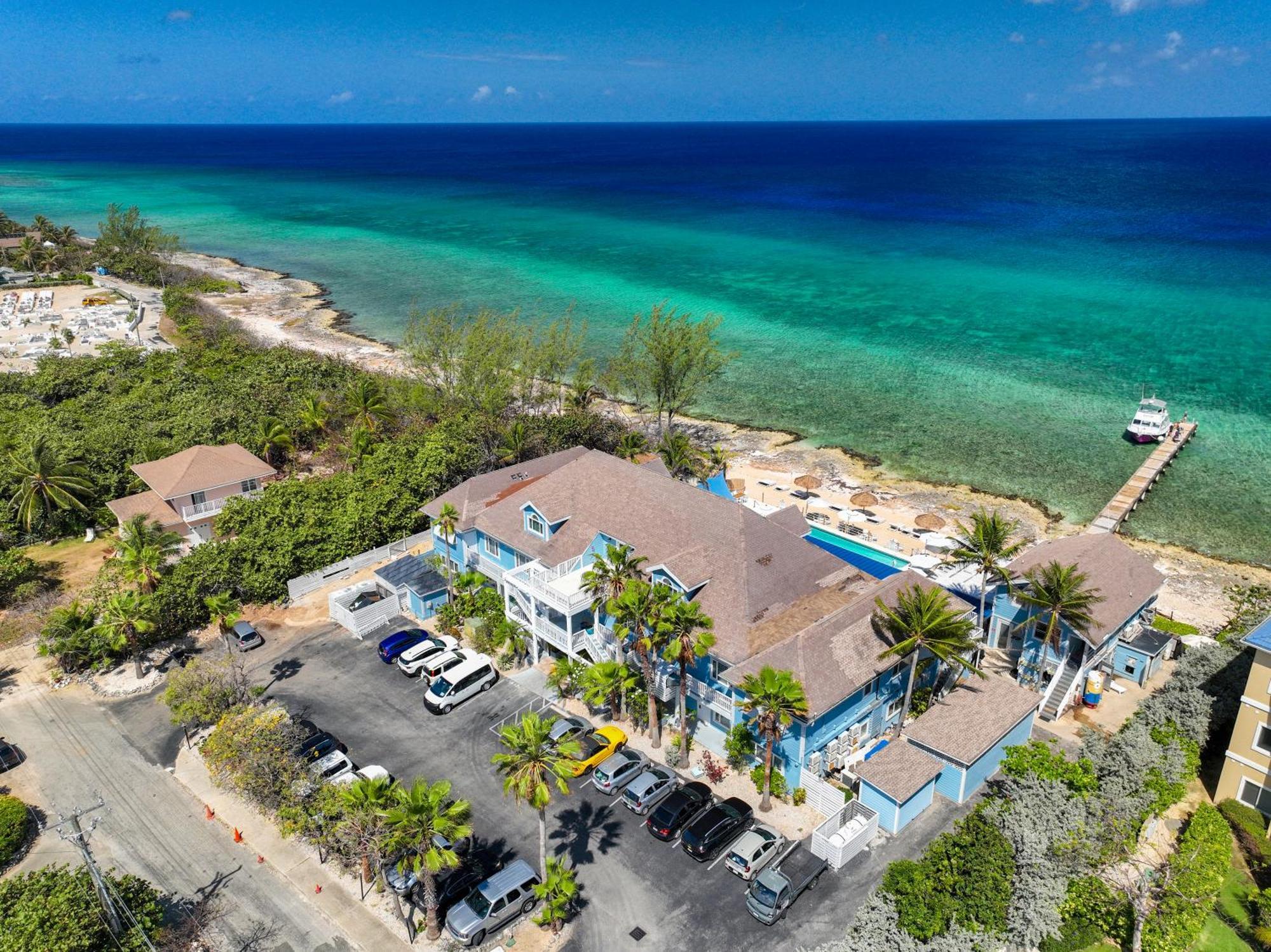 Cobalt Coast Resort West Bay 외부 사진