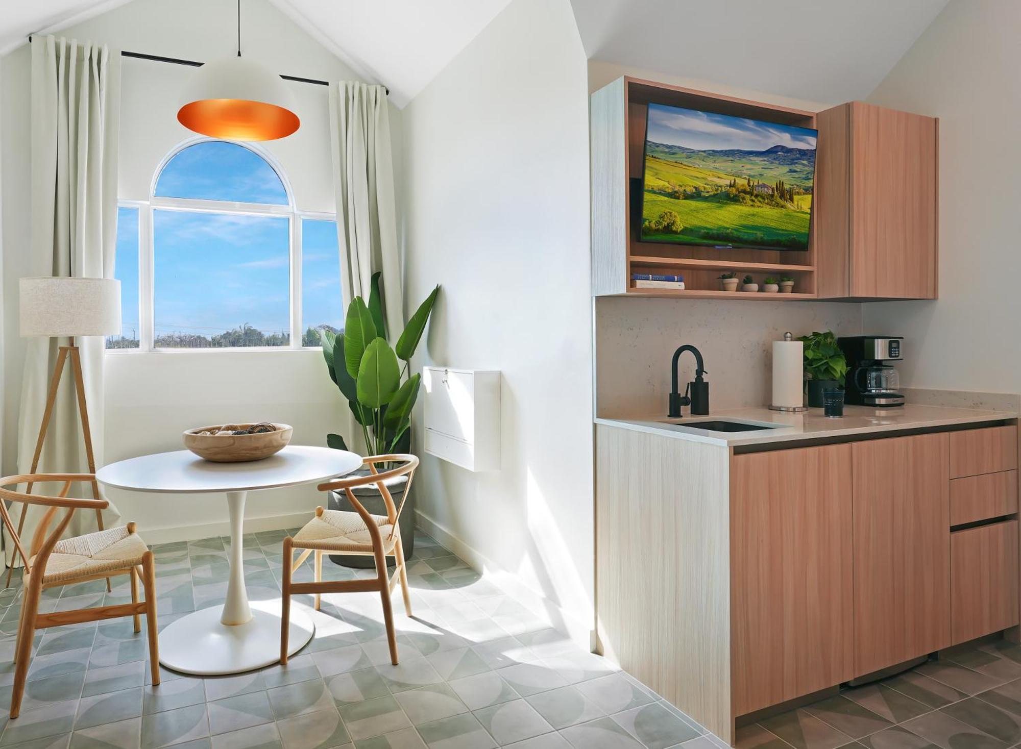 Cobalt Coast Resort West Bay 외부 사진